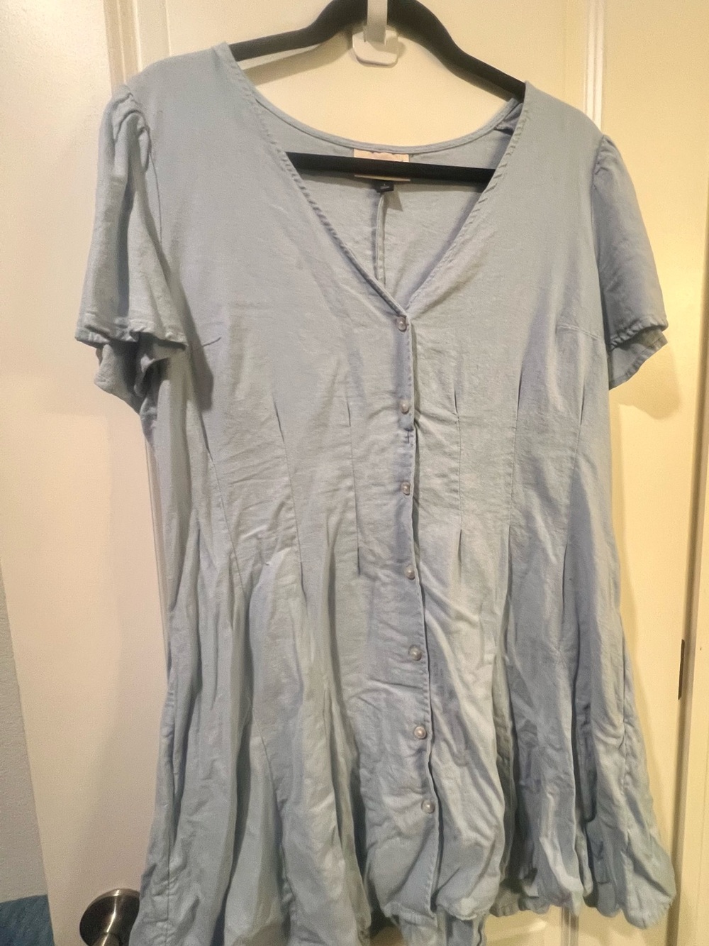 Universal Thread Light Blue Button-Down V-Neck top dress with pockets